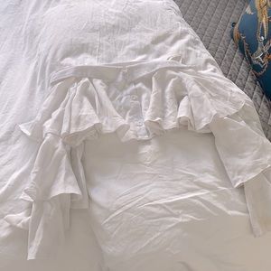 L’atiste crop top with ruffle sleeves